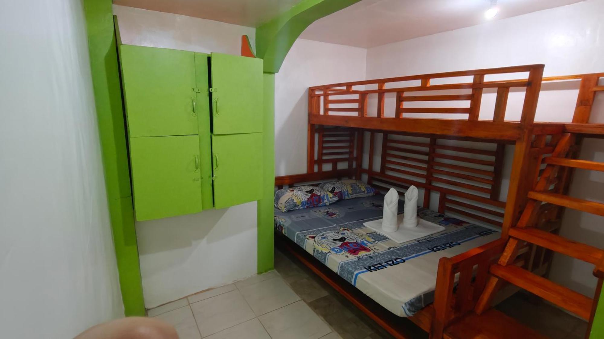 Guanna's Place Room&Resto Bar Isla de Malapascua Exterior foto