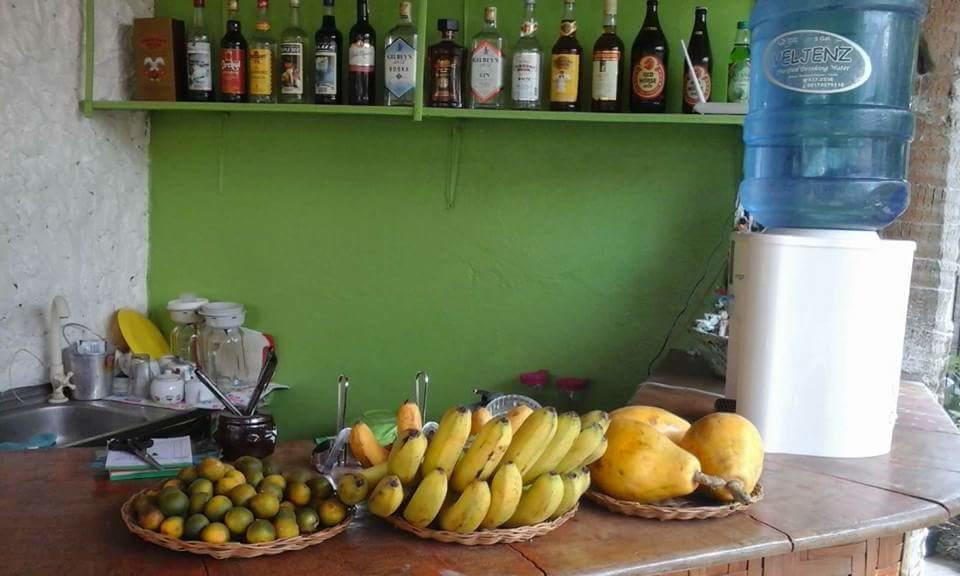 Guanna's Place Room&Resto Bar Isla de Malapascua Exterior foto