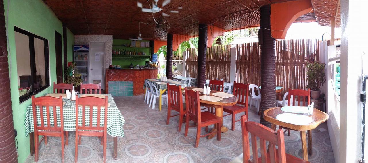 Guanna's Place Room&Resto Bar Isla de Malapascua Exterior foto