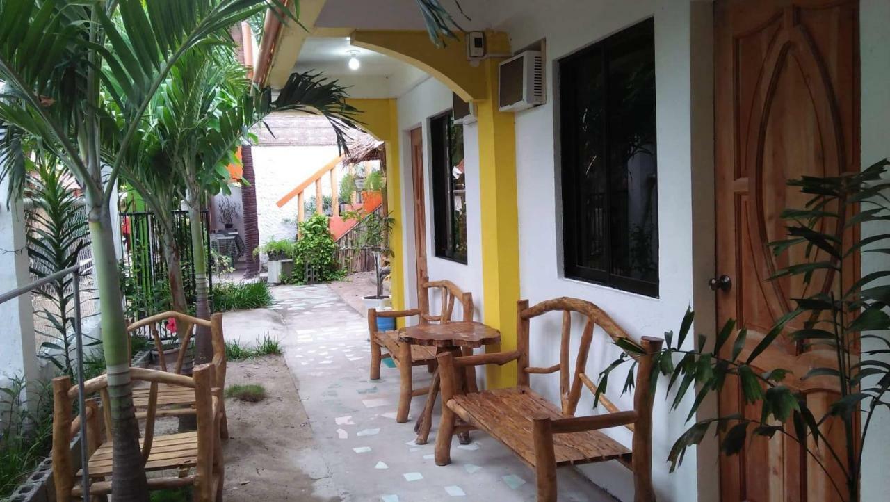 Guanna's Place Room&Resto Bar Isla de Malapascua Exterior foto
