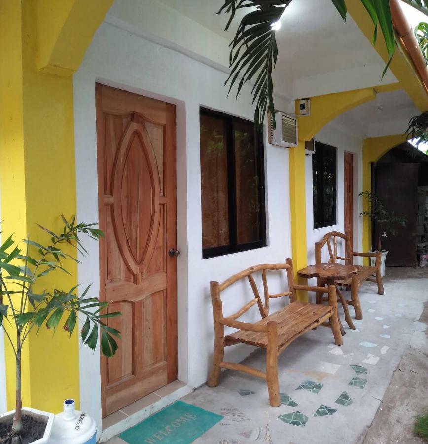 Guanna's Place Room&Resto Bar Isla de Malapascua Exterior foto
