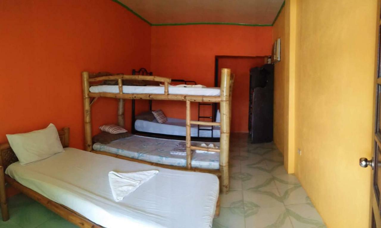 Guanna's Place Room&Resto Bar Isla de Malapascua Exterior foto