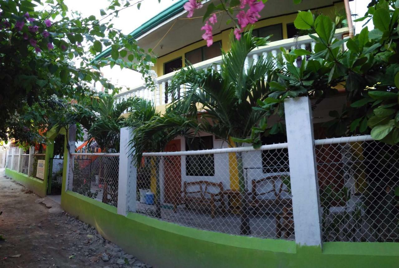 Guanna's Place Room&Resto Bar Isla de Malapascua Exterior foto