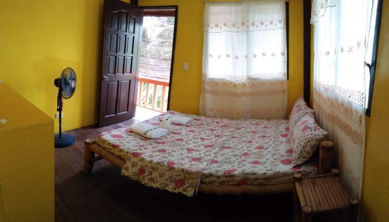 Guanna's Place Room&Resto Bar Isla de Malapascua Exterior foto
